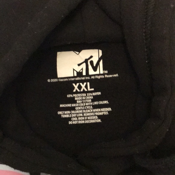 MTV fleece hoodie in XL with kangaroo pocket and drawstring. - Picture 2 of 4